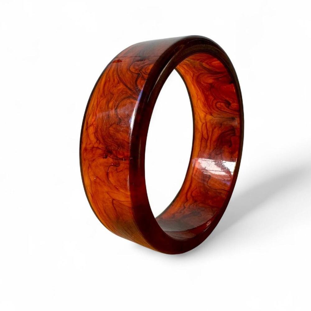 Vintage brown lucite bangle bracelet